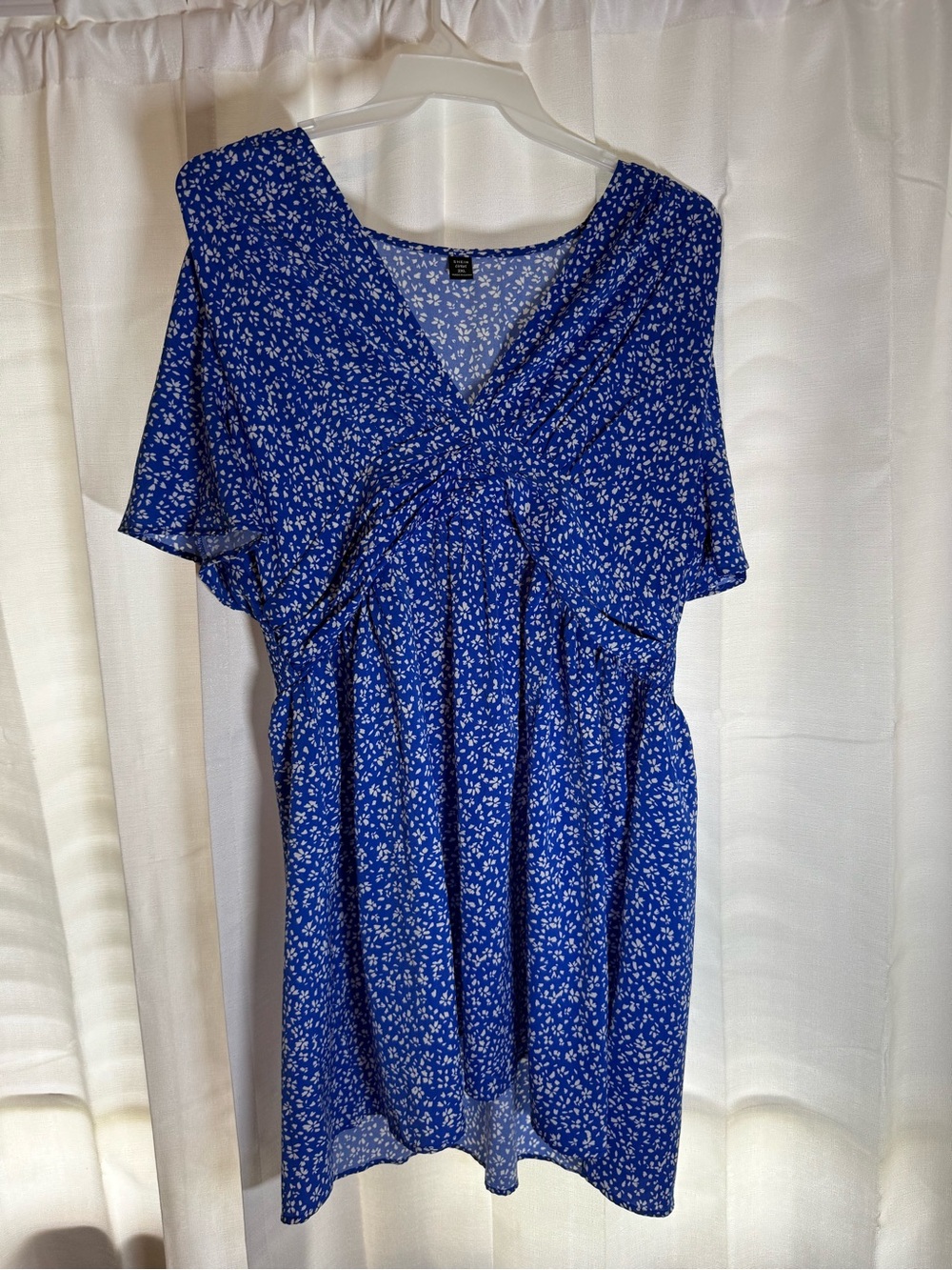 SHEIN Blue Floral V-Neck Dress